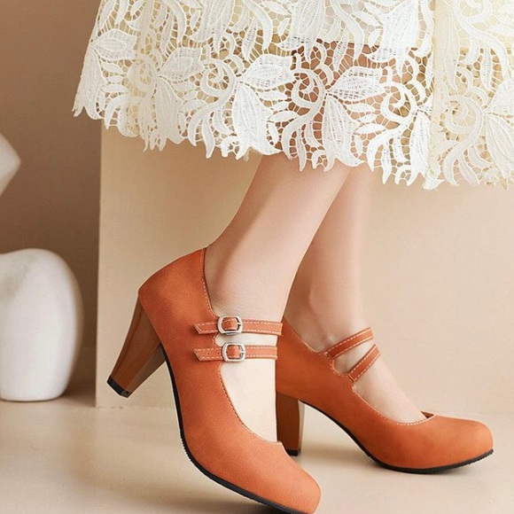 ZARA MARY JANE STRAP HEEL MADE IN SPAIN IN ORANGE ALTERNATIVE VINTAGE HEEL SHOES - Picture 2 of 16